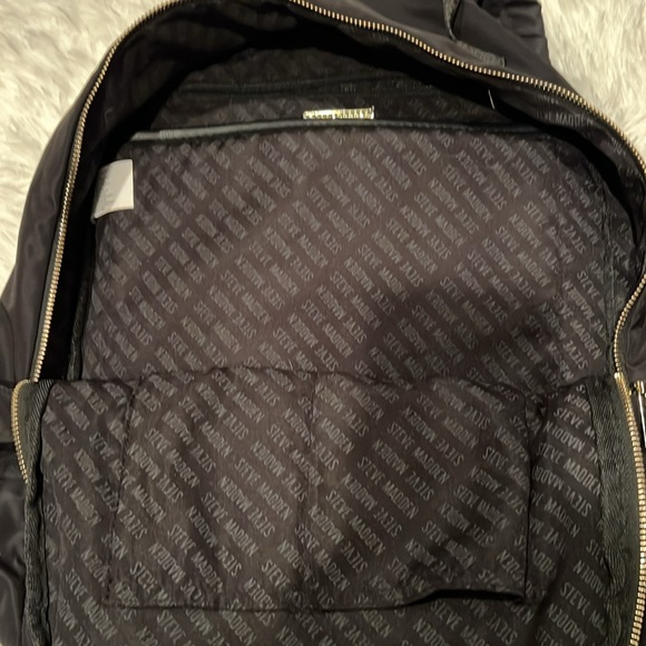 Steve Madden Large Nylon Backpack with 2 Accessory Pouches - Picture 3 of 5